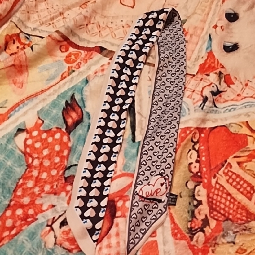 Heart Patterned Twilly Scarf